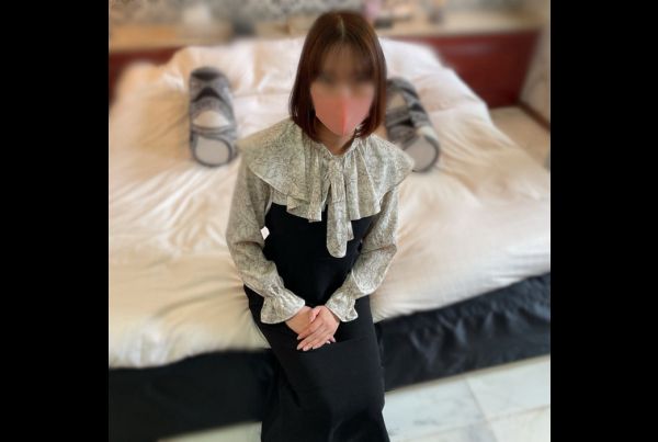 [FC2-PPV-4411611] A genuine major CA has arrived! A super rare and beautiful CA who works for a certain airline is a high-end beauty who can speak three languages. She feels so good that I squirt. There’s no way I can’t help but see the surprised and stunned expression on her face as I secretly remove her rubber band and cum inside her without saying a word. Niki