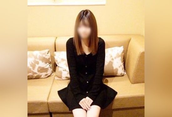 [FC2-PPV-4672695] [Uncensored] [Face revealed] [First shoot] 20-year-old** Ramu-chan with a fresh, petite and slender body. In maid costume, she serves a stiff, creepy old man’s penis and then begs for a massive creampie♡ Please give me your thick semen in my pussy♡