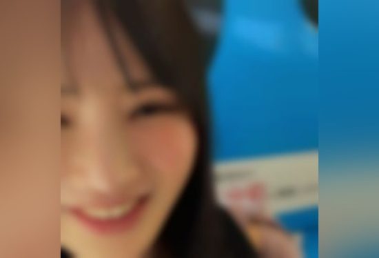 [FC2-PPV-4685095] [Masterpiece!] “Give me more♡” A super-horny beauty with natural bouncy breasts squirts all over the bed in a wild session.- jav.li