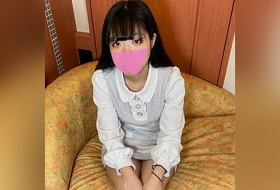 [FC2-PPV-4685505] ★Bonus included, uncensored★ 156cm amateur girl gets scouted while shopping, leading to her AV debut, starting with half-cream and ending with cumshots.