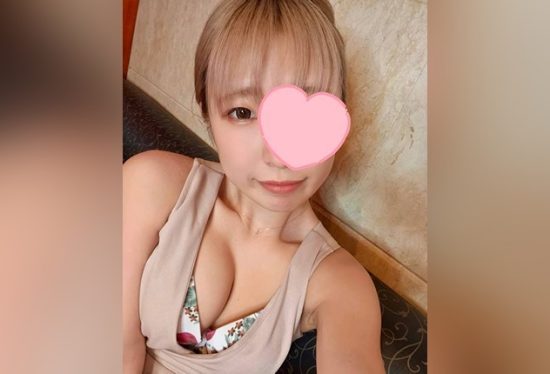 [FC2-PPV-4689167] Cosplayer brought to tears by relentless throat punishment. Despite choking multiple times, throat released