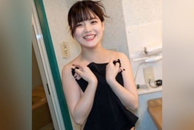 [FC2-PPV-4734762] Angel’s Smile! Adorably Cute E-Cup Beauty Yumi: Always Smiling and Enjoying, with Facial and Swallowing, Three Creampies! - JAV.LI - jav free streaming and download