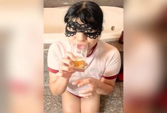 [FC2-PPV-4757499] Kyushu Delivery Girl Exposes Drinks and Unwashed Deep Throats: When Cry Slaps When Cry Falls Meat Toilets for Favorite Activities