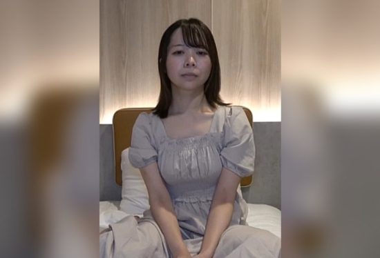 [FC2-PPV-4775912] Uncensored 3P A married woman with a super sensitive constitution is almost crushed by guilt towards her husband, but because she is too sensitive, she cums over and over again with another man’s cock, and after creampie she is in a daze 3rd edition