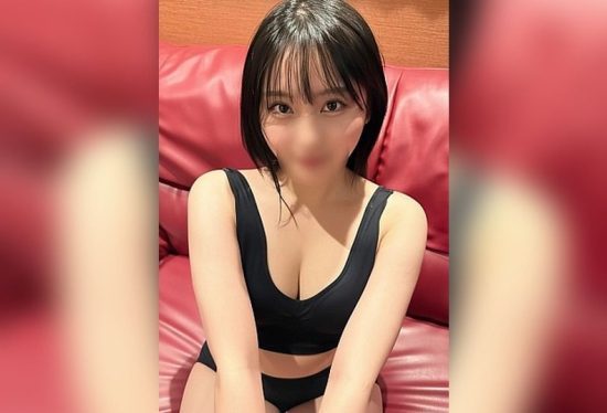 [FC2-PPV-4825193] [Single Digit Experience] A Black-Haired, Elegant Maid Cafe Girl Popular in Akasaka, a Beginner in P Activity… Has Two Consecutive Orgasms with Her First Uterus-Direct Creampie