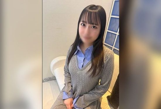 [FC2-PPV-4901233] College girl from an elite school with fantasy fetishes. Her innocent body that loves older men succumbs to an ojisan