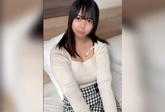 [FC2-PPV-4902236] Jungle Pussy Thick Bush Sticking Out of Panties Beautiful Breasts Big Ass Irresistible Body Submissive Girl Begs for Creampie