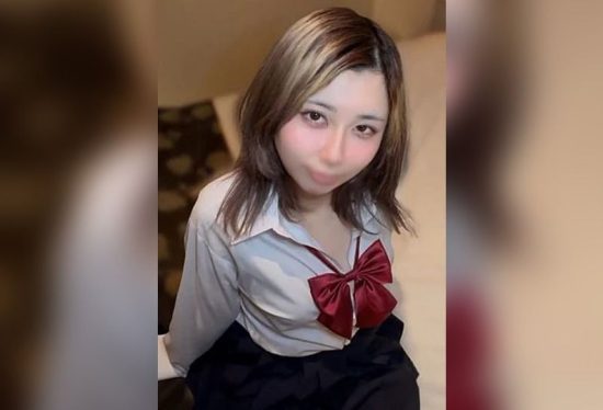 [FC2-PPV-4923591] Heisei gal with duck lips moans in ecstasy as Miochi gets prone bone fucked and creampied hard